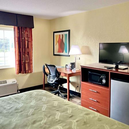 Quality Inn & Suites Wisconsin Dells Downtown - Waterparks Area Exterior foto