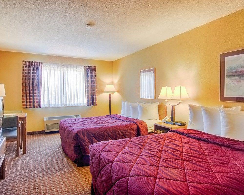Quality Inn & Suites Wisconsin Dells Downtown - Waterparks Area Exterior foto