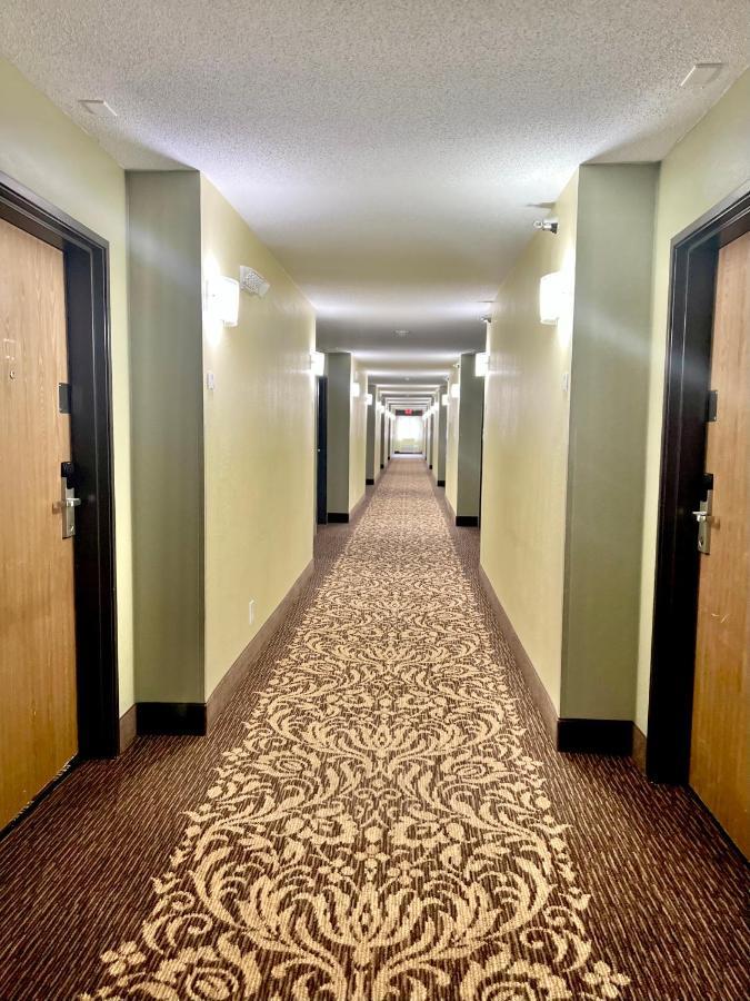Quality Inn & Suites Wisconsin Dells Downtown - Waterparks Area Exterior foto