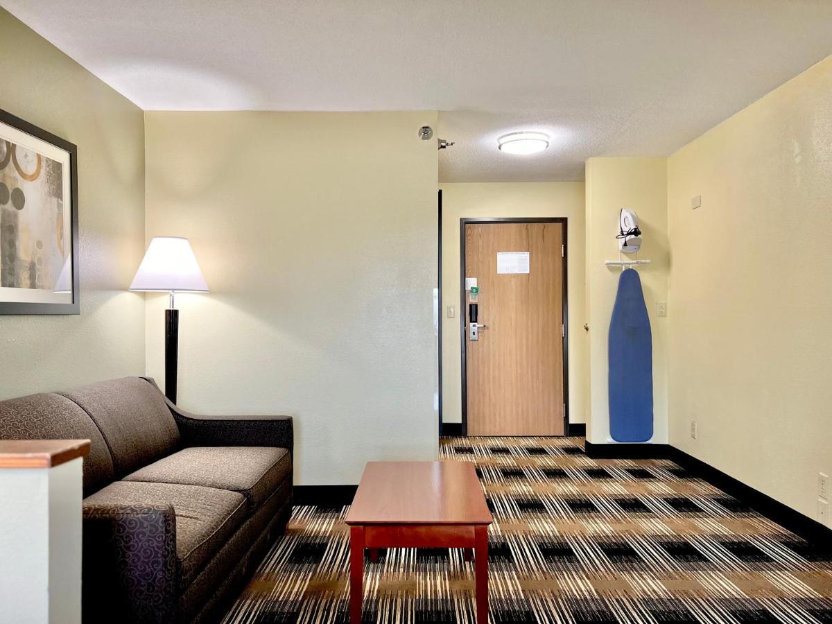 Quality Inn & Suites Wisconsin Dells Downtown - Waterparks Area Exterior foto