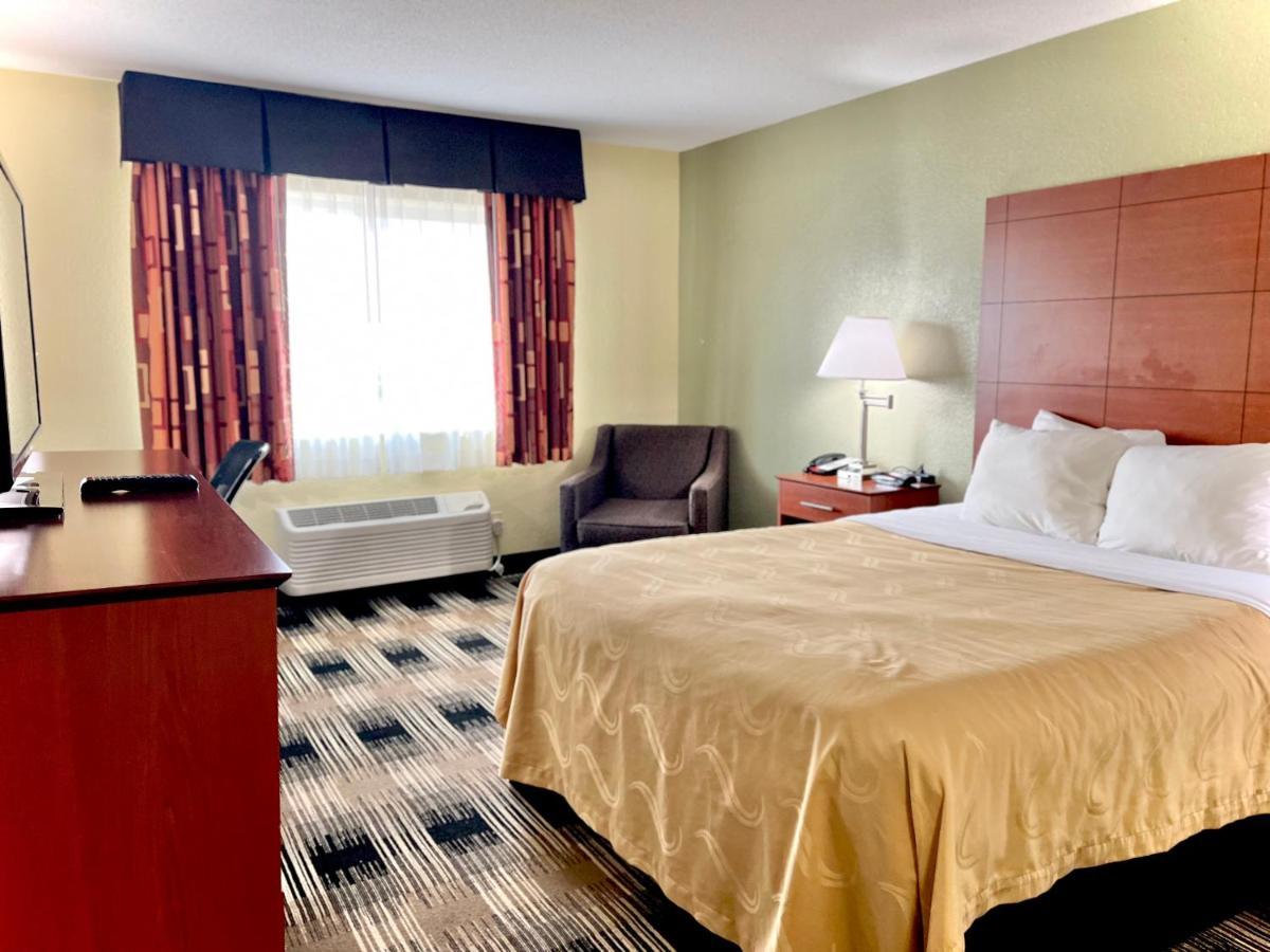 Quality Inn & Suites Wisconsin Dells Downtown - Waterparks Area Exterior foto