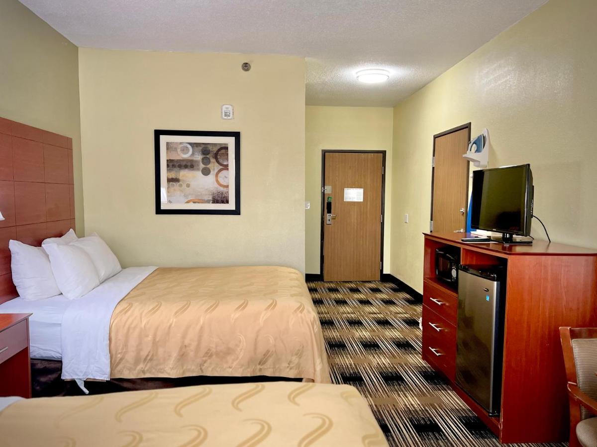 Quality Inn & Suites Wisconsin Dells Downtown - Waterparks Area Exterior foto