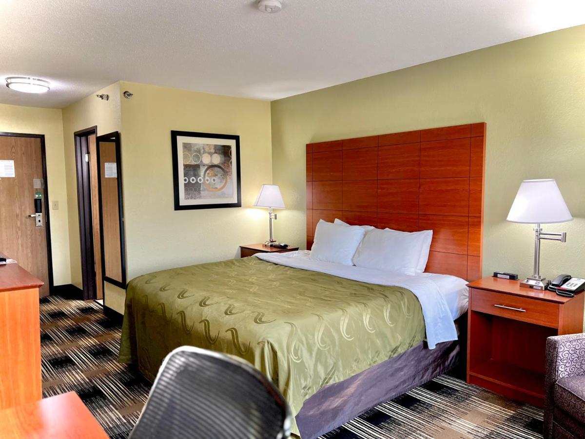 Quality Inn & Suites Wisconsin Dells Downtown - Waterparks Area Exterior foto