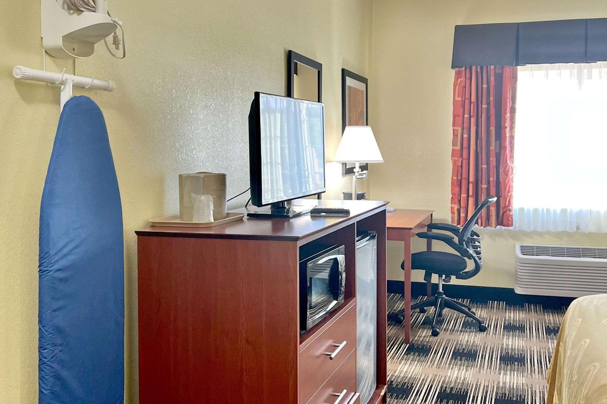 Quality Inn & Suites Wisconsin Dells Downtown - Waterparks Area Exterior foto
