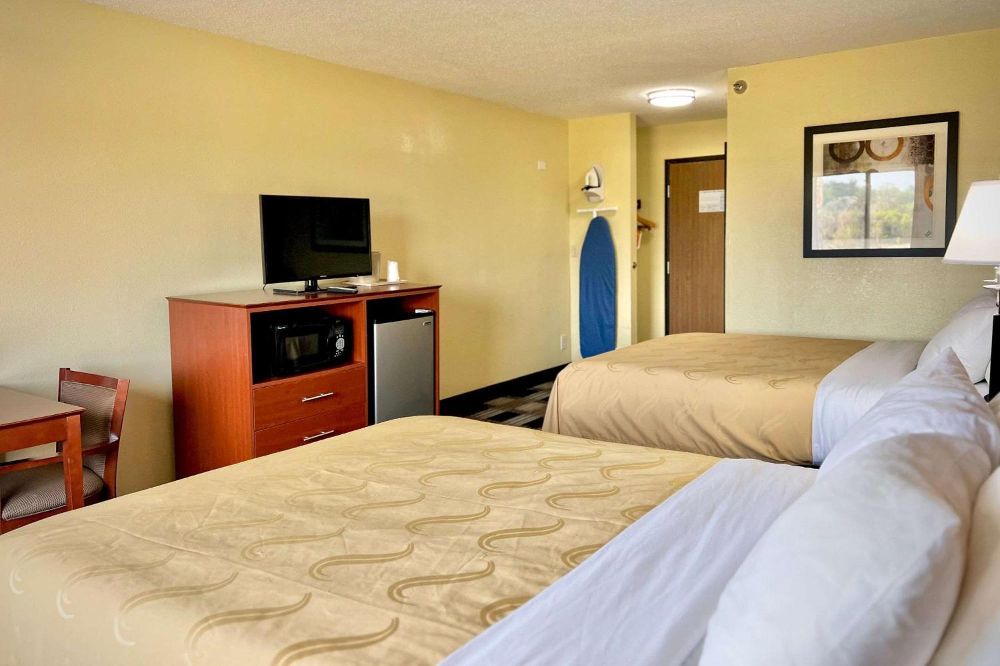 Quality Inn & Suites Wisconsin Dells Downtown - Waterparks Area Exterior foto