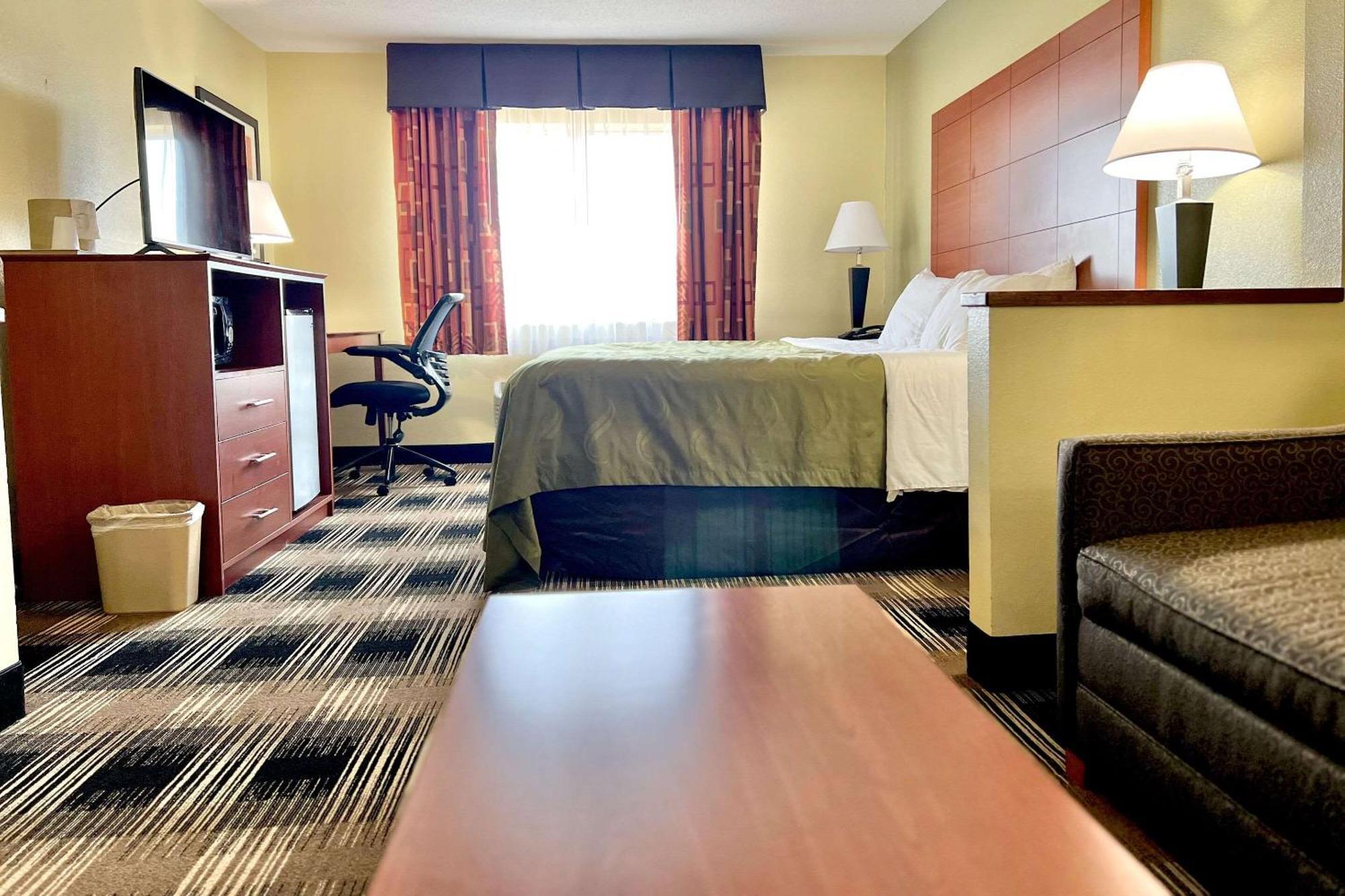 Quality Inn & Suites Wisconsin Dells Downtown - Waterparks Area Exterior foto