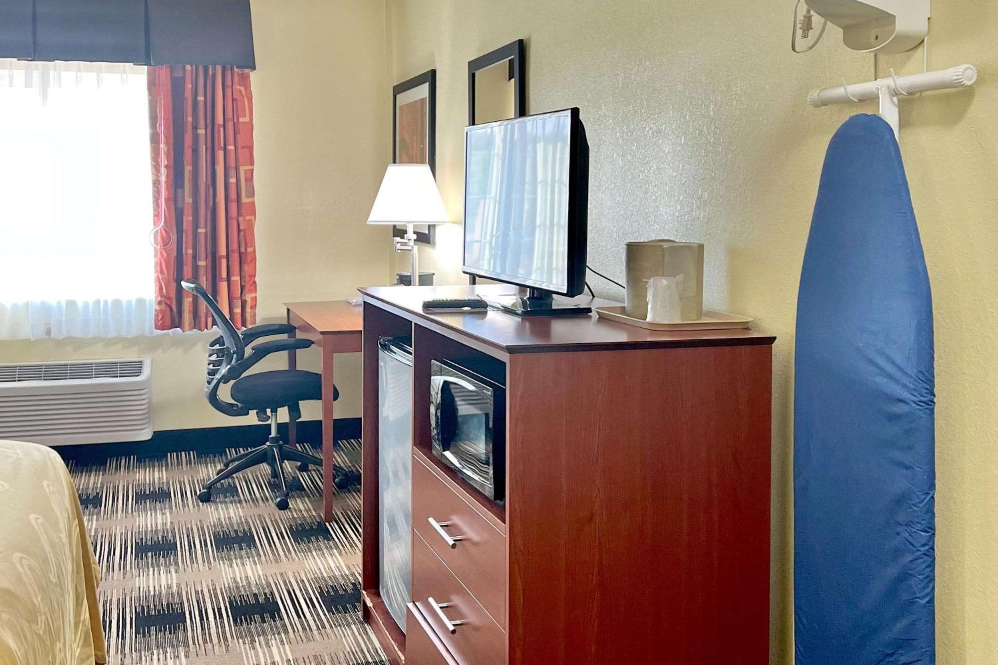 Quality Inn & Suites Wisconsin Dells Downtown - Waterparks Area Exterior foto